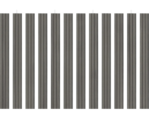 Väggpanel med vertikala ribbor och trästruktur.