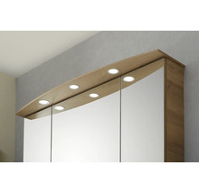 Tredörrars spegelskåp för badrum i trälook med sex integrerade LED-spotlights i krönet.