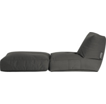 Grå sittsäck som solstol med pall från Sitting Point. Inklusive sidoficka och högt ryggstöd för bekvämt sittande.