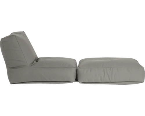 Grått sittsäcksset bestående av fåtölj och pall, modern design, stoppad.