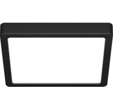 Kvadratisk LED-taklampa med svart ram och vit diffusor.