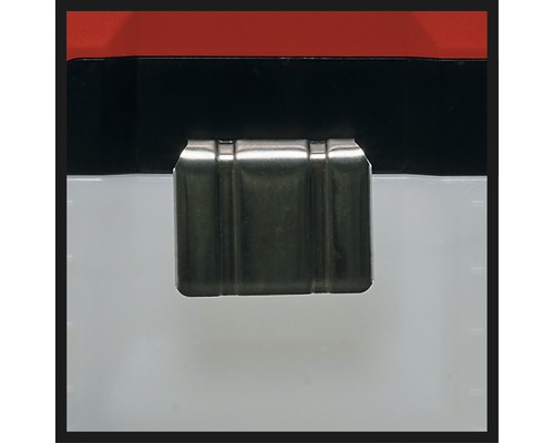 Detaljvy av ett metallås på en verktygslåda