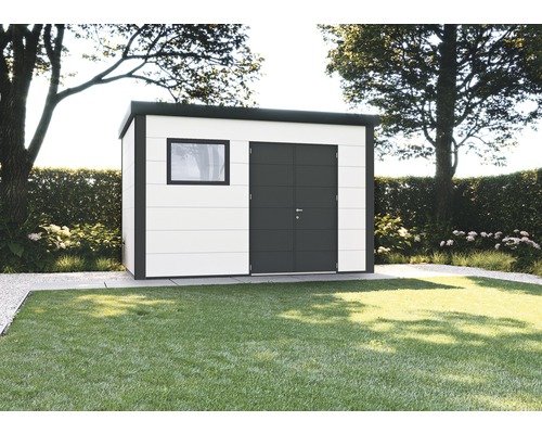 Modern trädgårdshus med fönster och dubbeldörr i trädgården