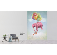 Väggmålning med elefant, ballonger och vattenkanna i barnrummet