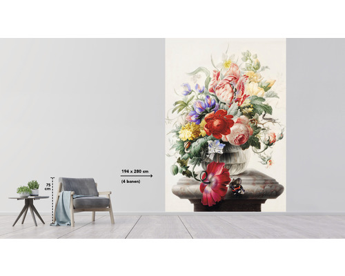 Väggmålning med blomsterarrangemang i formatet 194 x 280 cm
