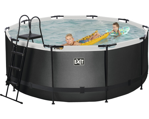 EXIT Pool med stege och lekande barn