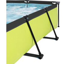 Detaljvy av en framepool med stålram och poolfolie