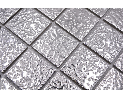 Fyrkantiga mosaikplattor med strukturerad yta