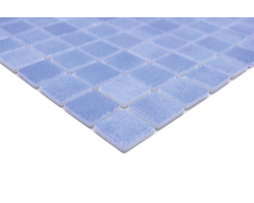 Närbild av mosaikplattor i kvadratisk form