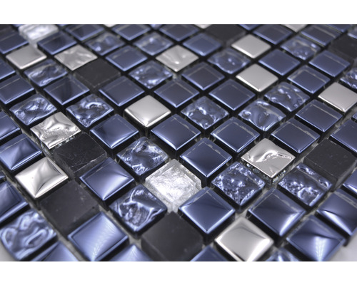 Mosaikplatta av glas och sten