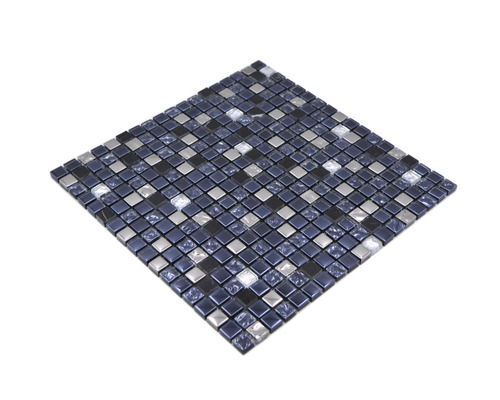 Mosaikplatta av glas och metall