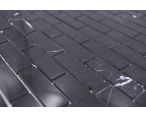 Naturstensmosaikplattor i liggande format