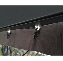 Detaljvy av en paviljongfästanordning med klämmor och textilpaneler