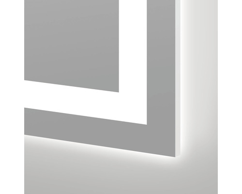 Detaljvy av en spegel med LED-belysning