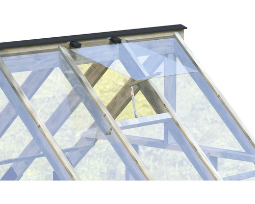 Detaljvy av växthus tak med fönster och öppningsmekanism