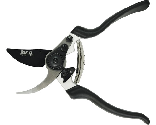 Trädgårdssax med svart handtag och blad