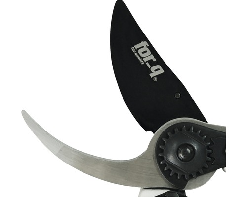 Öppen städträdgårdssax med For_q-logotyp