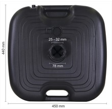 Fyrkantigt parasollställ av plast med måtten 440 mm x 450 mm