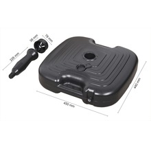 Parasollfot av plast som mäter 450 gånger 440 millimeter och tillbehör.