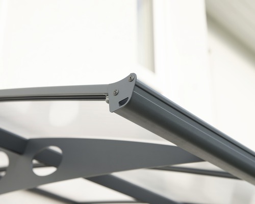 Detaljvy av ett terrassöverdrag med aluminiumram