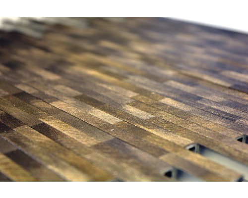 Mosaikplatta i träimitation