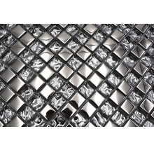 Mosaikplattor av glas och metall i kvadratiskt format