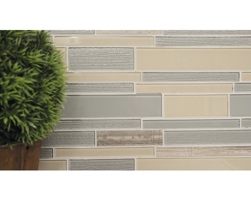 Mosaikplatta med glas- och stenelement