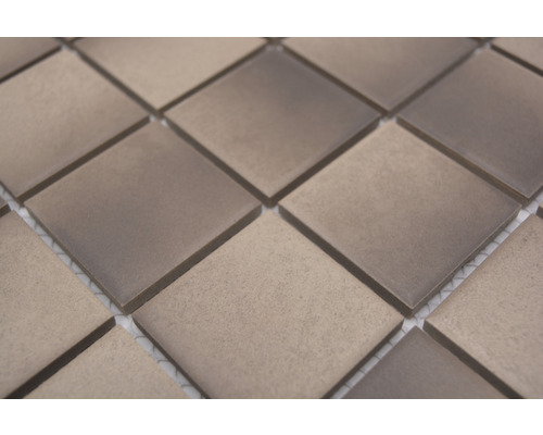 Närbild av fyrkantiga mosaikplattor