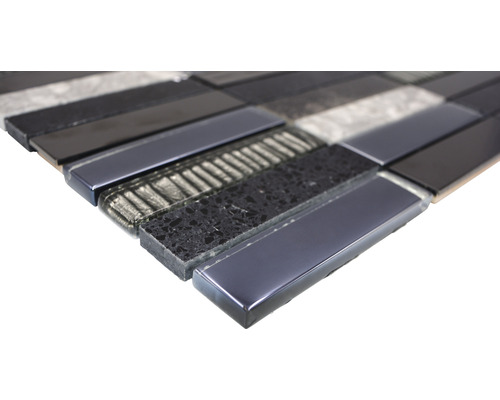 Mosaikplatta av glas och sten