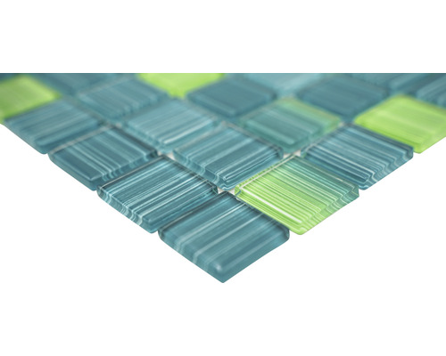 Glasmosaikplatta med fyrkantiga former