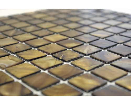 Mosaikplattor av glas, kvadratiskt lagda