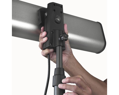 Installation av markis med elektrisk drivenhet på monteringsfoten