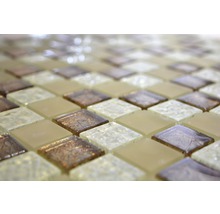 Närbild av en mosaik av glas