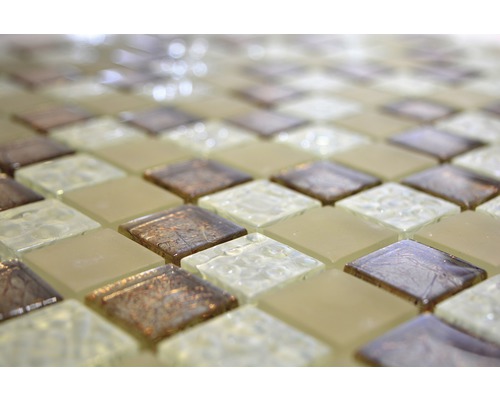 Närbild av en mosaik av glas