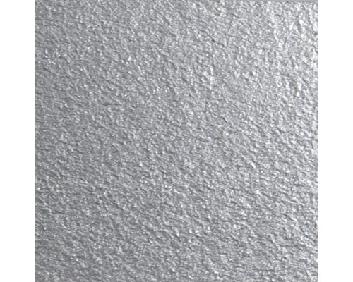 Närbild av en silverfärgad, strukturerad yta.