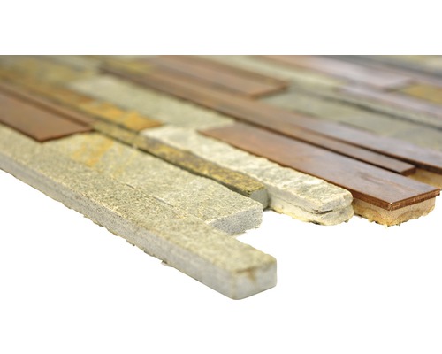 Närbild av en mosaik av sten och trä