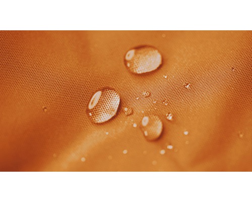 Närbild av vattendroppar på vattenavvisande tyg