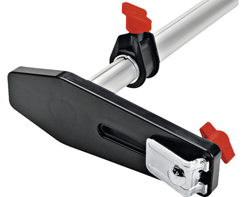 Detaljvy av en arbetsbänk med justerbart arbetsstyckesstöd.