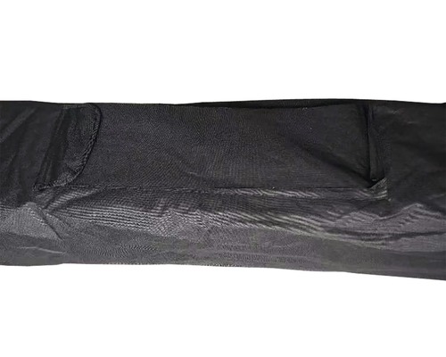 Svart förvaringsväska i tyg i detalj