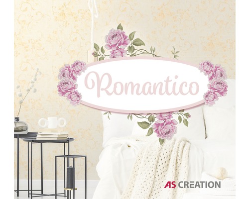 Romantiskt sovrum med rosmönster och A.S. Creation Logo