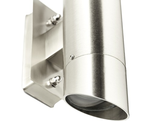 Vägglampa i metall för utomhusbruk