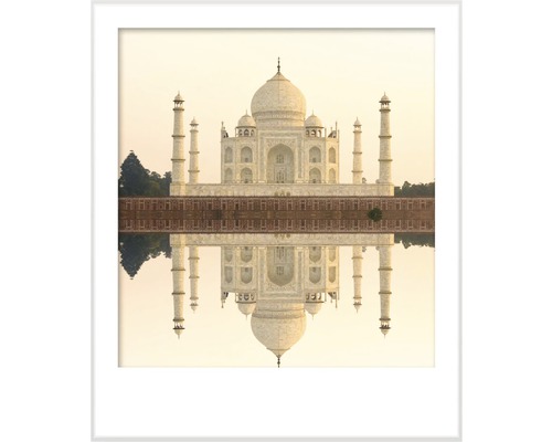 Inramad bild av Taj Mahal med reflektion
