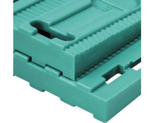 Detaljbild av en golvplatta i plast