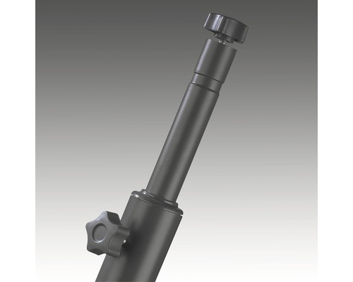 Detaljvy av en stativstång med justeringsskruvar