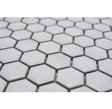 Närbild av hexagonformade mosaikplattor