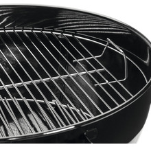 Detalj av en klotgrill med grillgaller