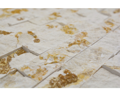 Naturstensbeklädnad av travertin