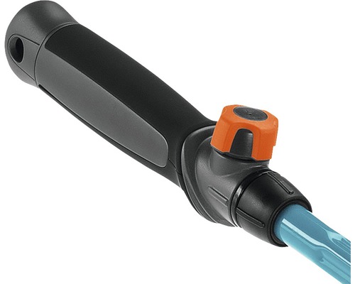 Trädgårdsslang med handtag och orange regulator