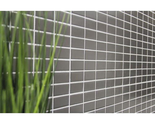 Väggplattor med rektangulärt format och fogar