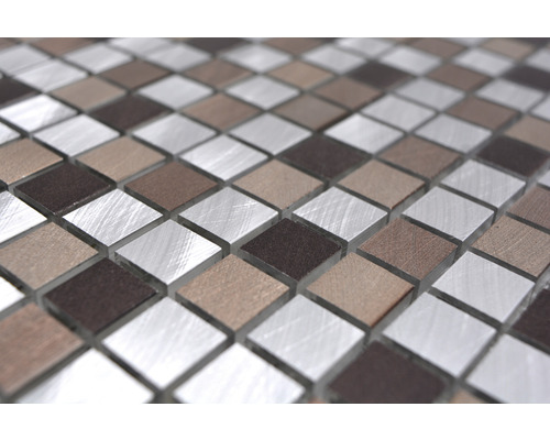 Närbild av mosaikplattor